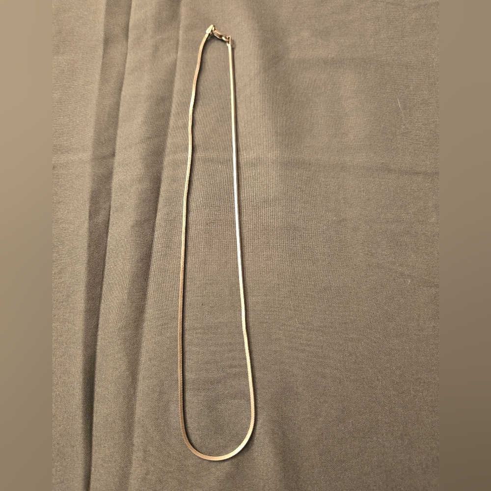 Silver chain necklace